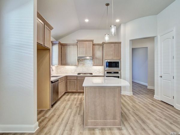 11126 Sunbird Avenue, San Antonio, TX 78253