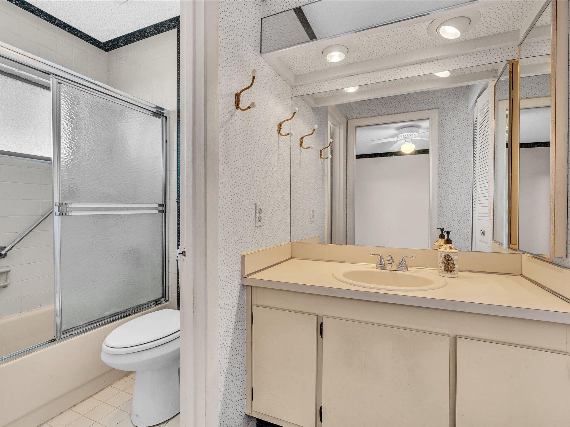 8949 NW 9th Place, Plantation, FL 33324 Photo