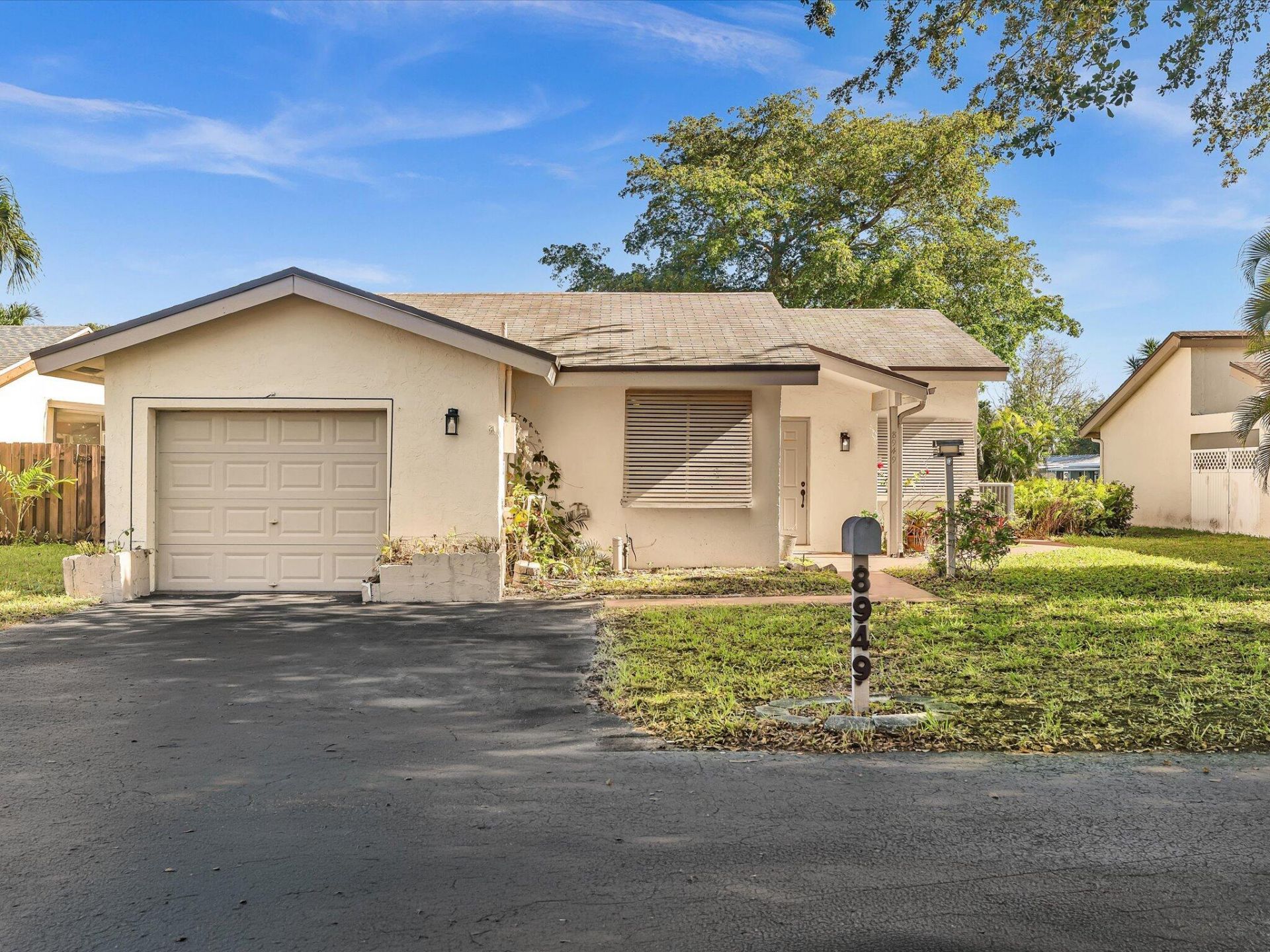 8949 NW 9th Place, Plantation, FL 33324 Photo