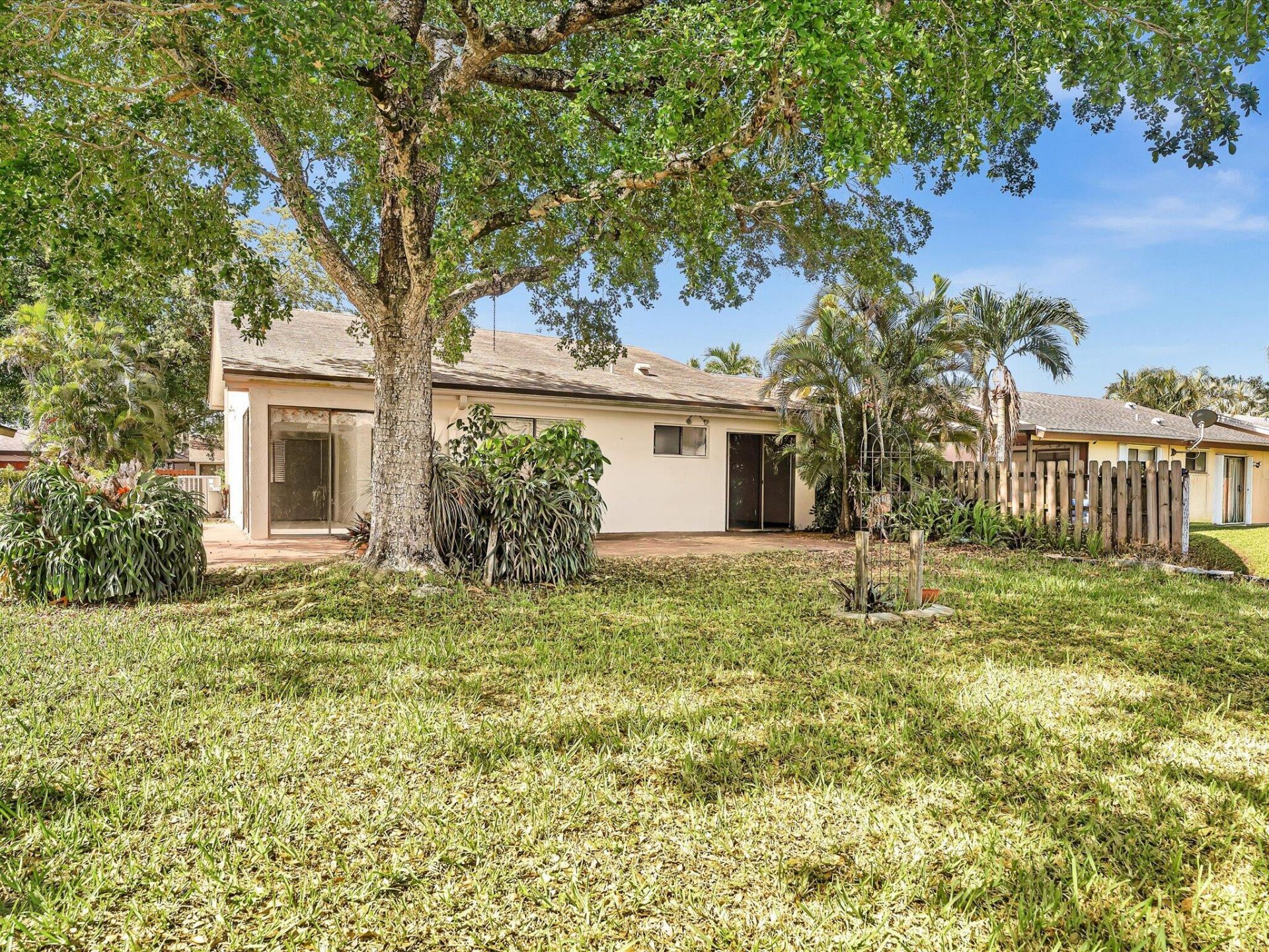 8949 NW 9th Place, Plantation, FL 33324 Photo