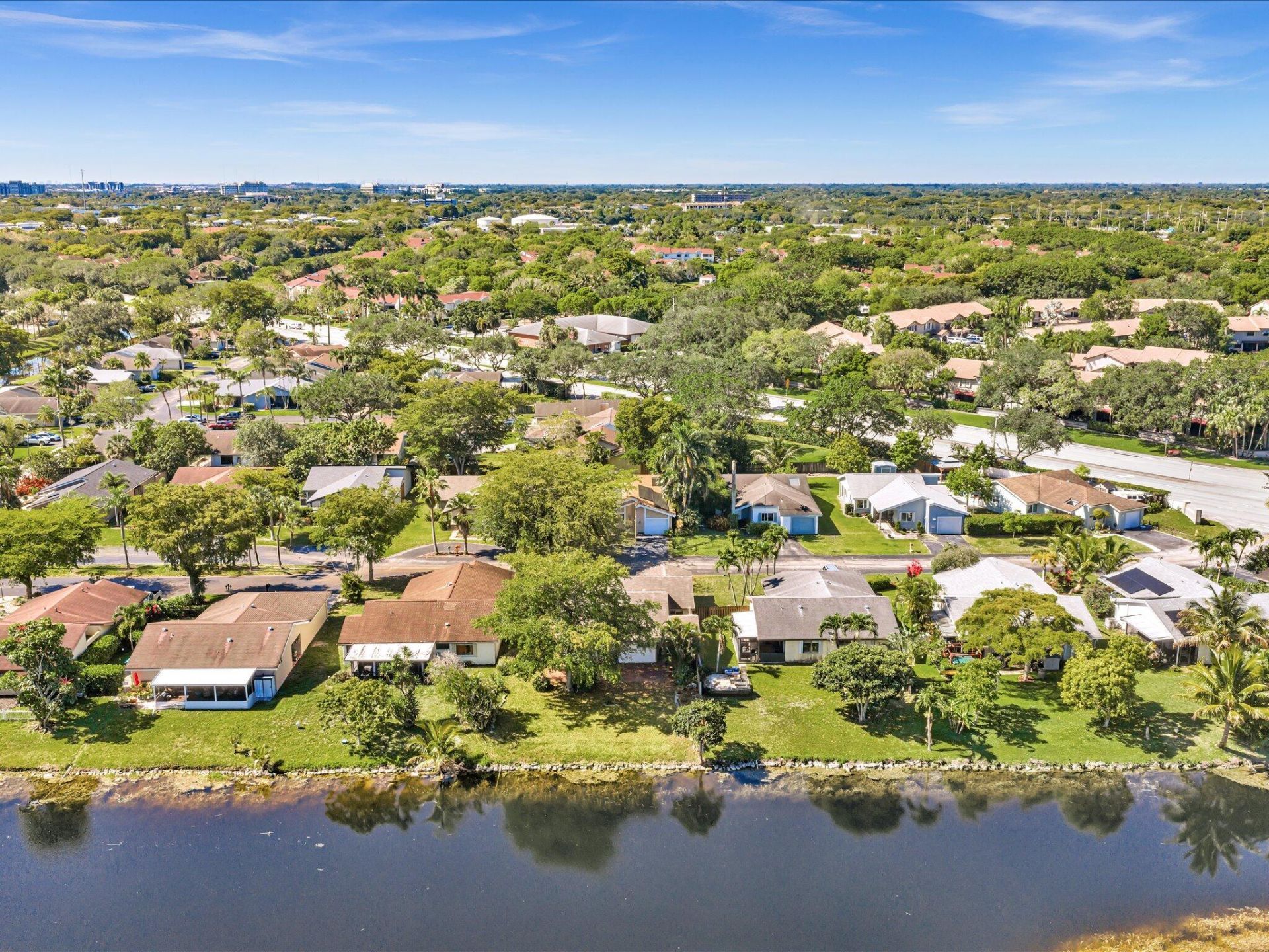 8949 NW 9th Place, Plantation, FL 33324 Photo