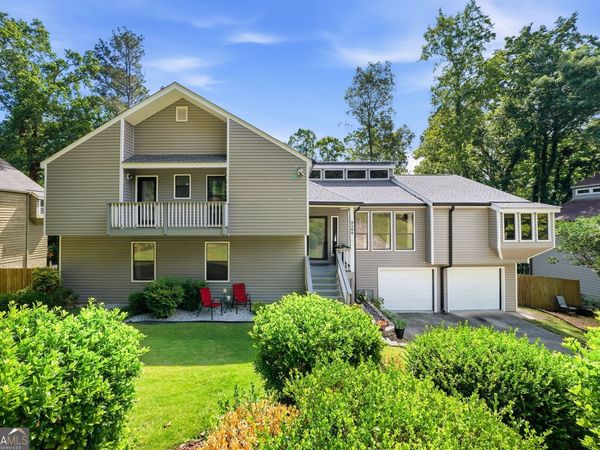 2184 Deep Woods Way, Marietta, GA 30062