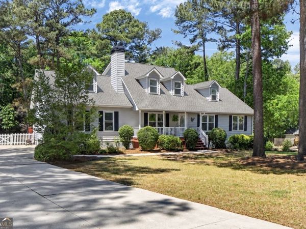 355 N Oakland Circle, Mcdonough, GA 30253