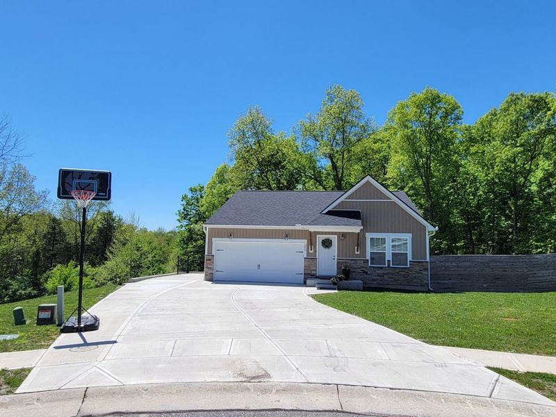 490 Eagle Creek Drive, Dry Ridge, KY 41035 Photo 2