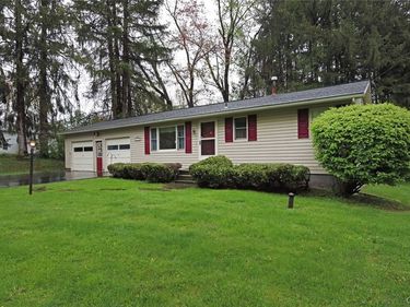 6118 Smith Road, North Syracuse, NY 13212