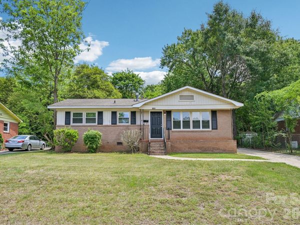 3935 Crestridge Drive , Charlotte, NC 28217