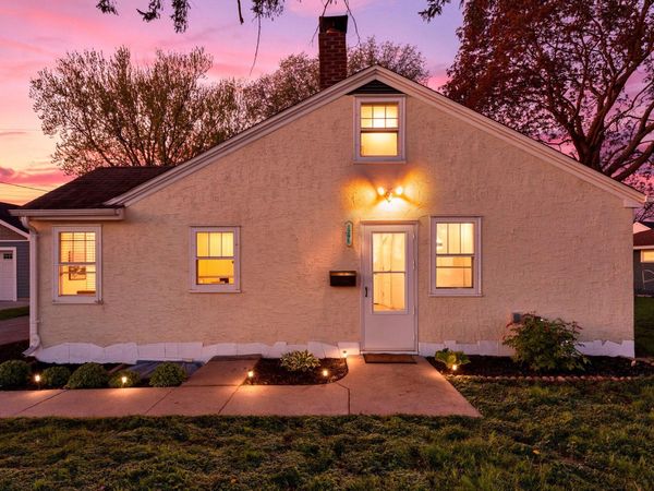 1291 Mackubin Street, Saint Paul, MN 55117