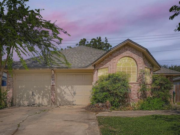 2100 Buckeye LN, Round Rock, TX 78664