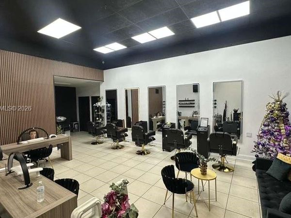 9610 Fontainebleau Blvd , Miami, FL 33172