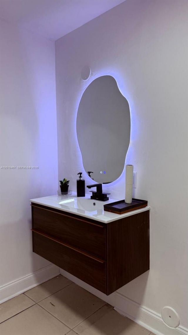 9610 Fontainebleau Blvd , Miami, FL 33172 Photo