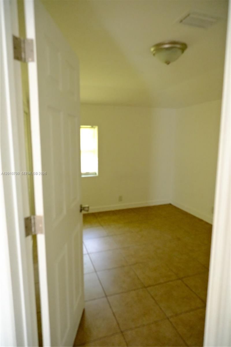 1455 NE 146th St , Unit B, Miami, FL 33161 Photo