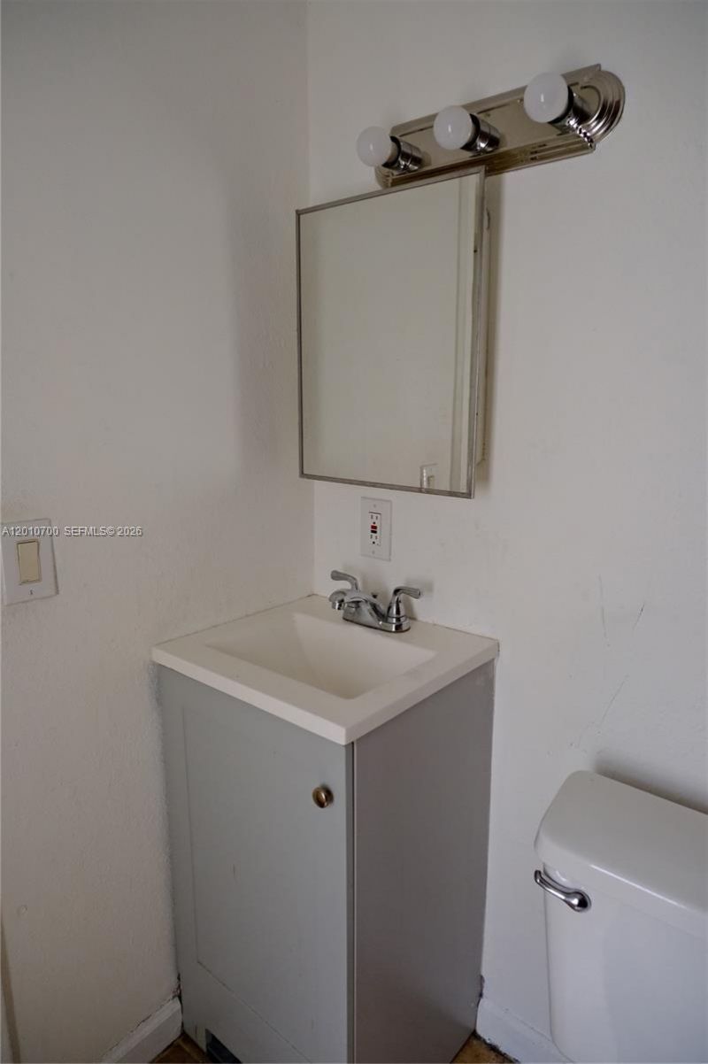 1455 NE 146th St , Unit B, Miami, FL 33161 Photo