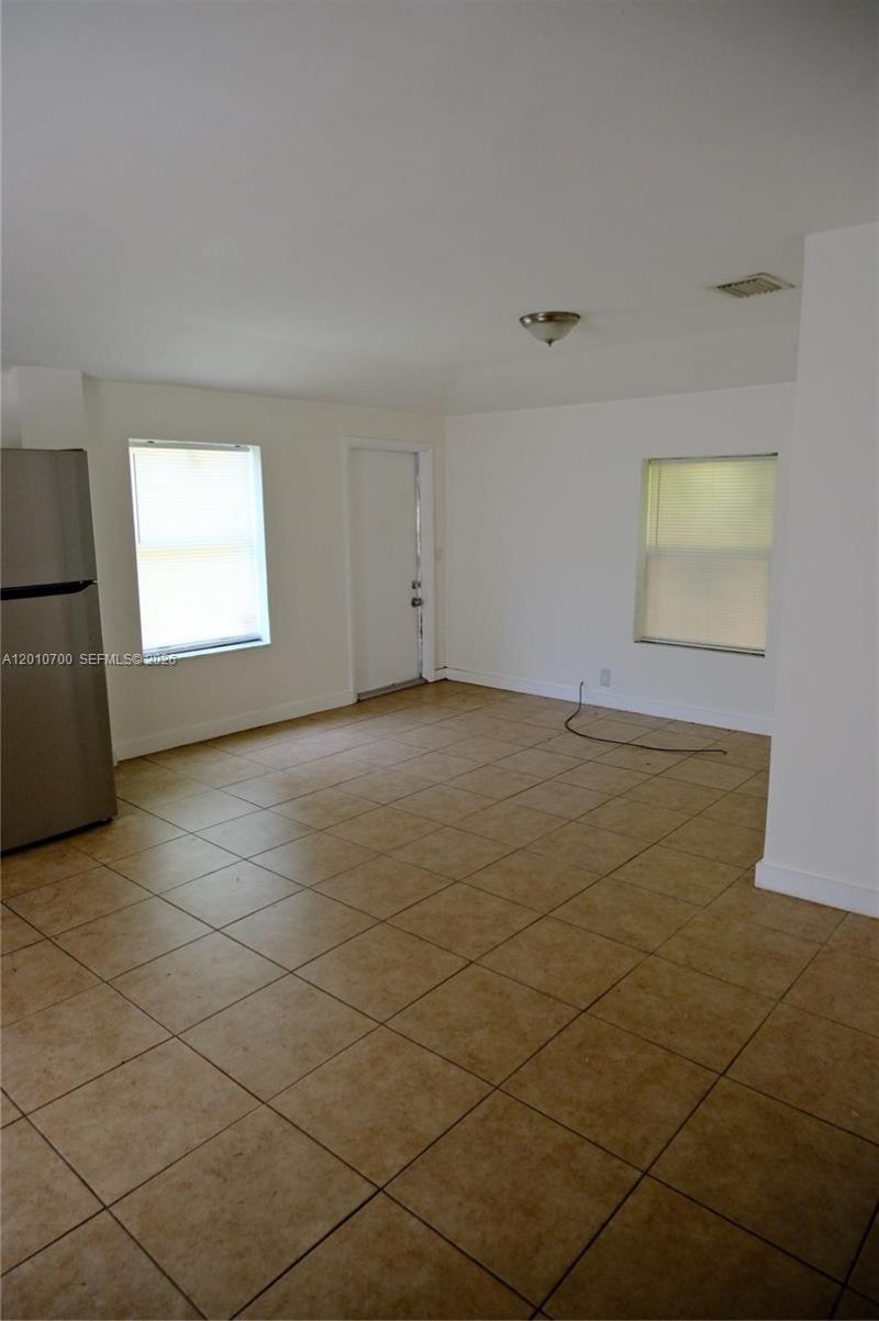 1455 NE 146th St , Unit B, Miami, FL 33161 Photo