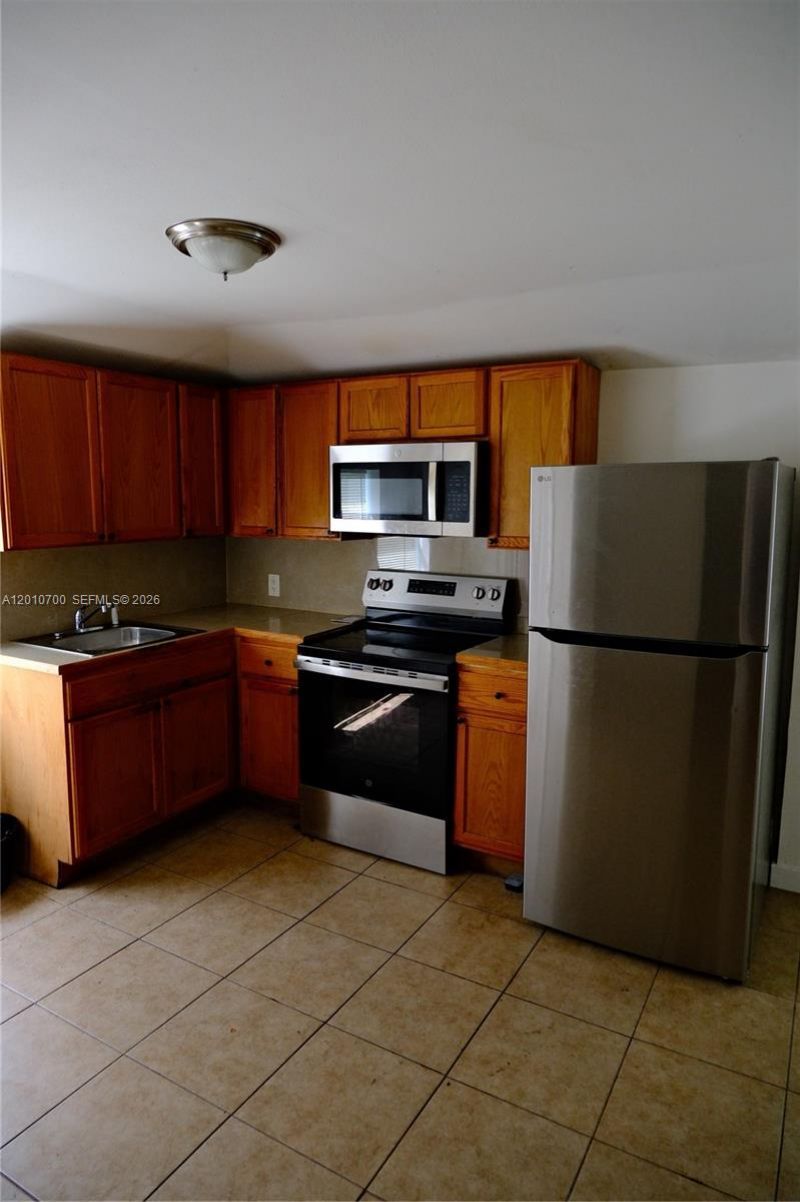 1455 NE 146th St , Unit B, Miami, FL 33161 Photo