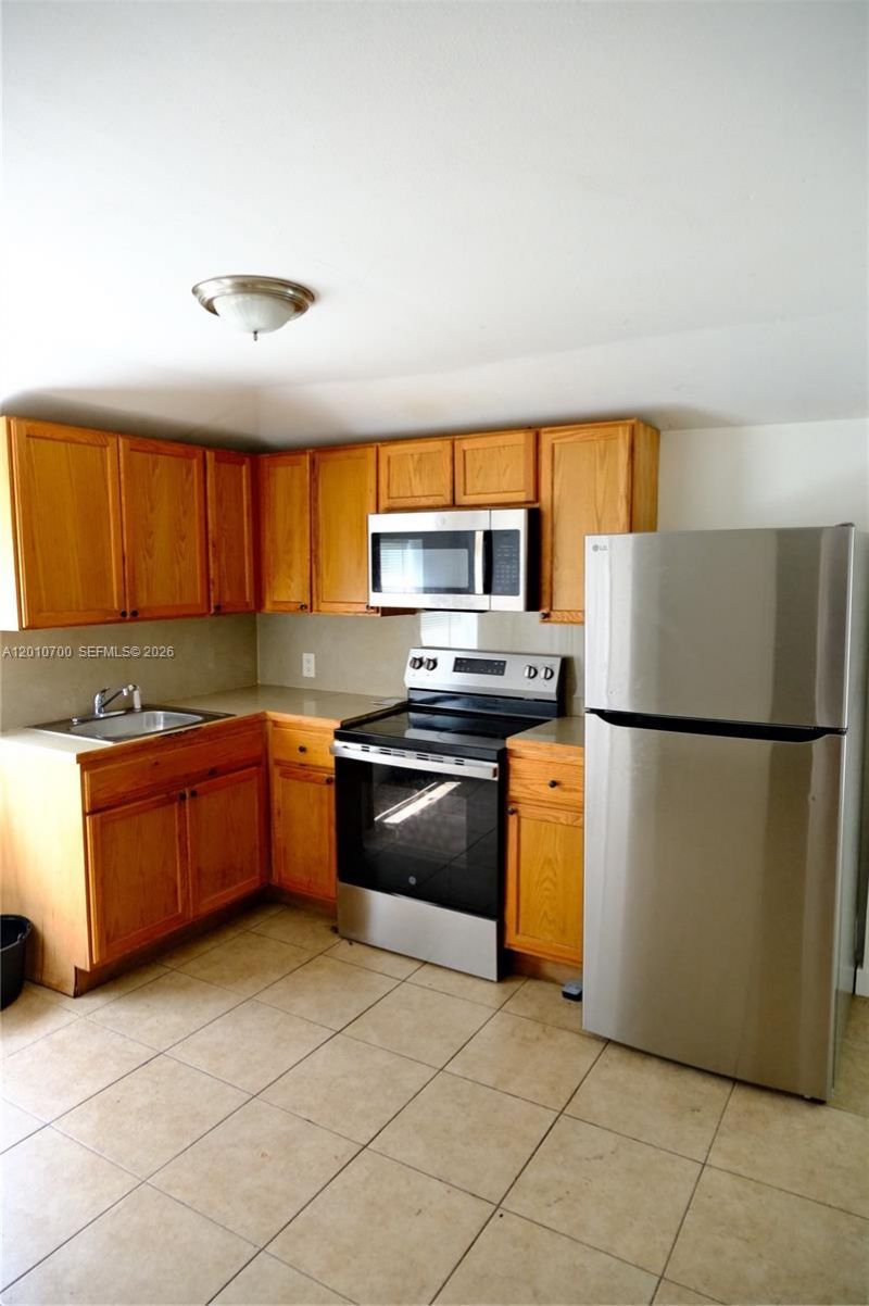 1455 NE 146th St , Unit B, Miami, FL 33161 Photo