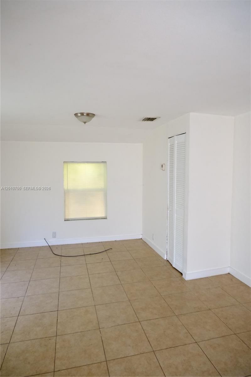 1455 NE 146th St , Unit B, Miami, FL 33161 Photo