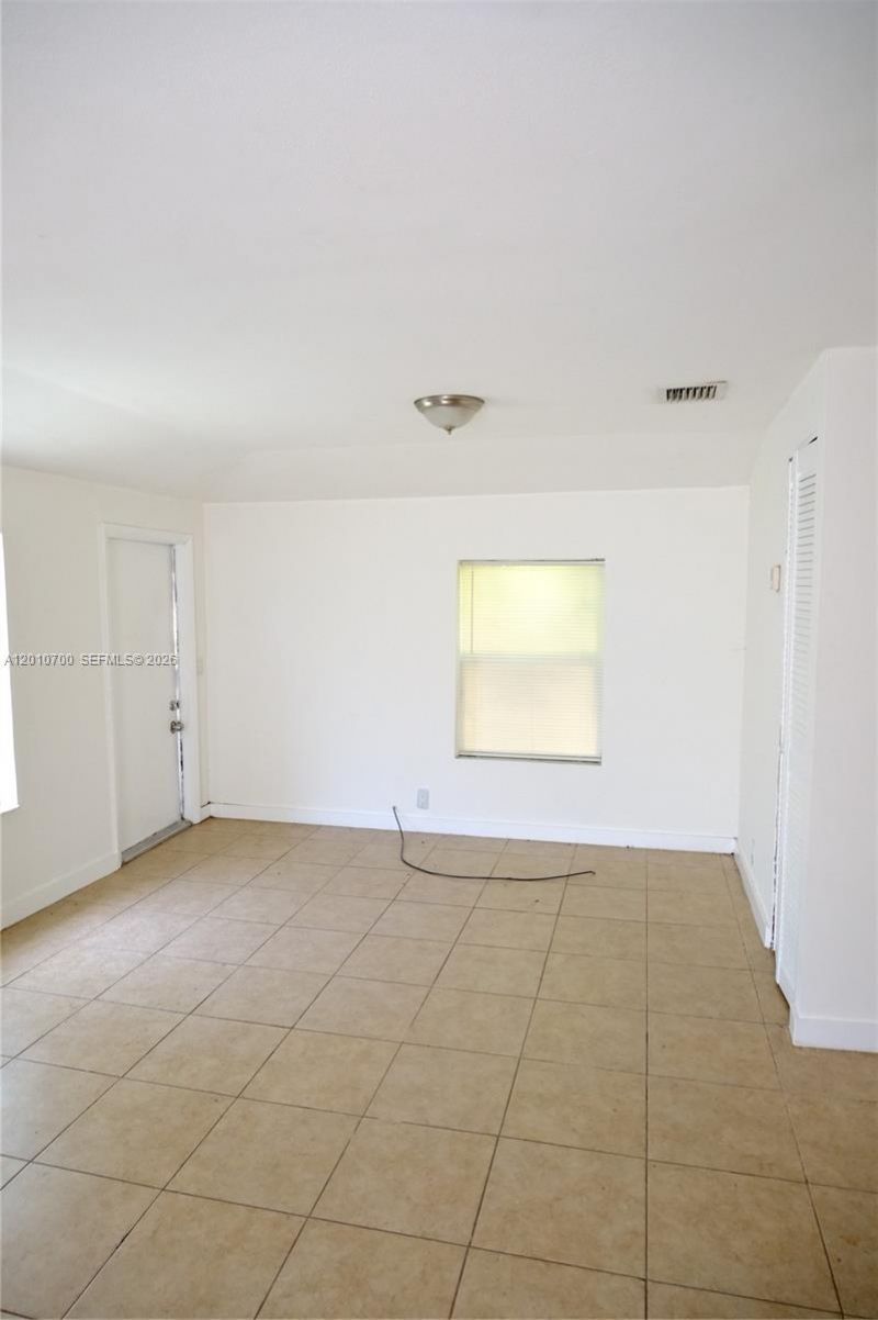 1455 NE 146th St , Unit B, Miami, FL 33161 Photo