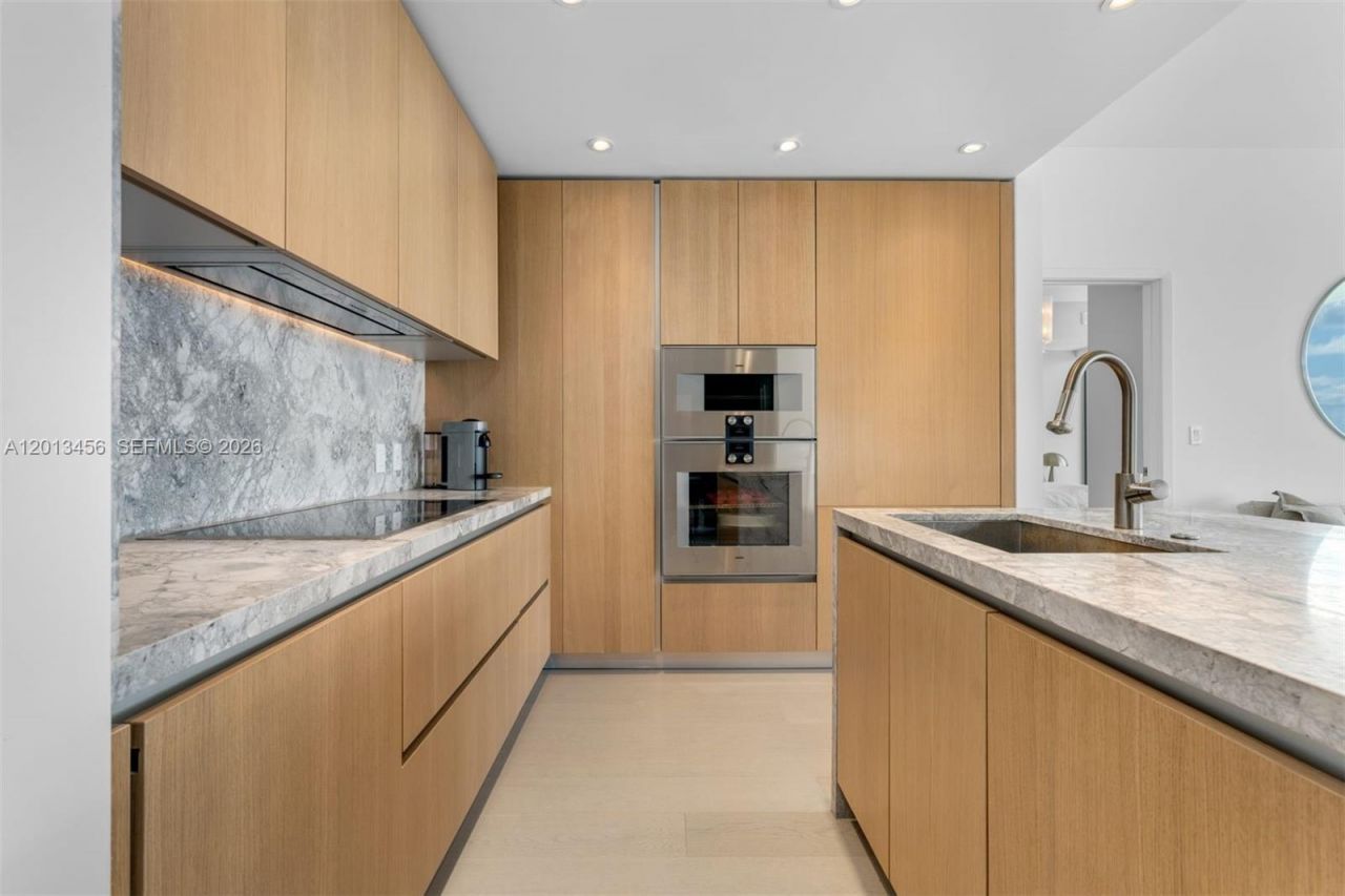 500 Alton Rd, Unit 2904, Miami Beach, FL 33139 Photo