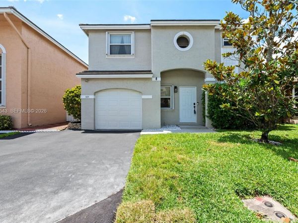 829 NW 99th Ave , Plantation, FL 33324
