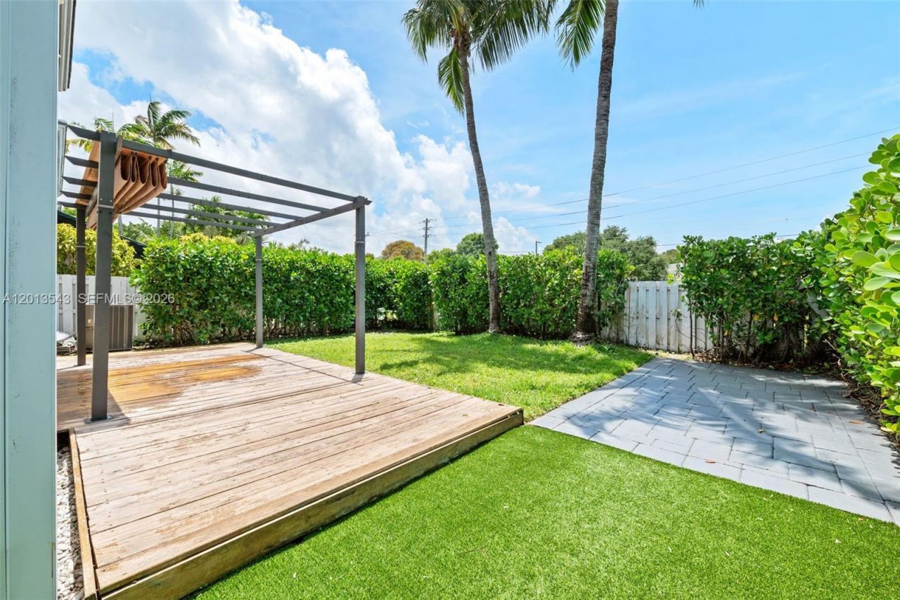 829 NW 99th Ave, Plantation, FL 33324 Photo