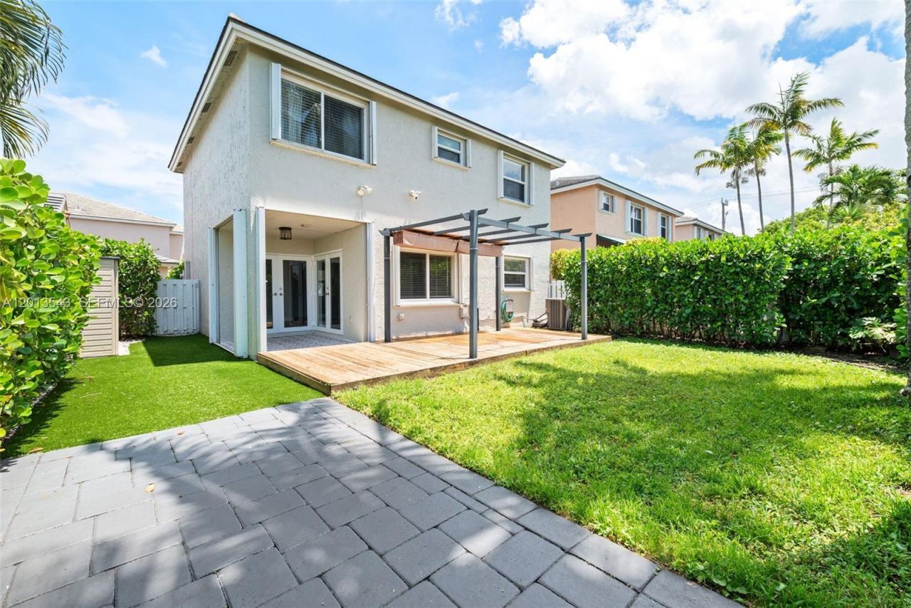 829 NW 99th Ave, Plantation, FL 33324 Photo