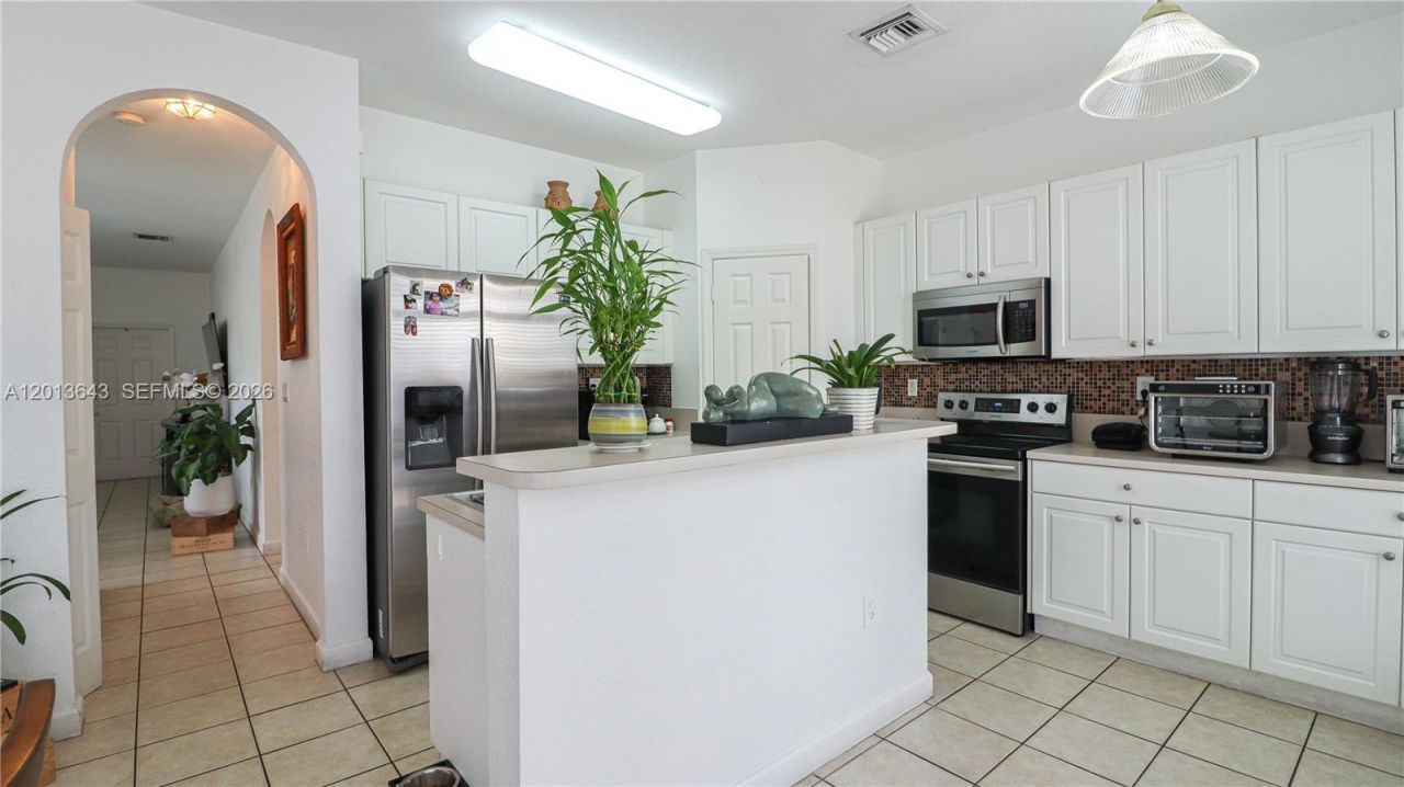 5662 NW 112th Ct , Unit ., Doral, FL 33178 Photo
