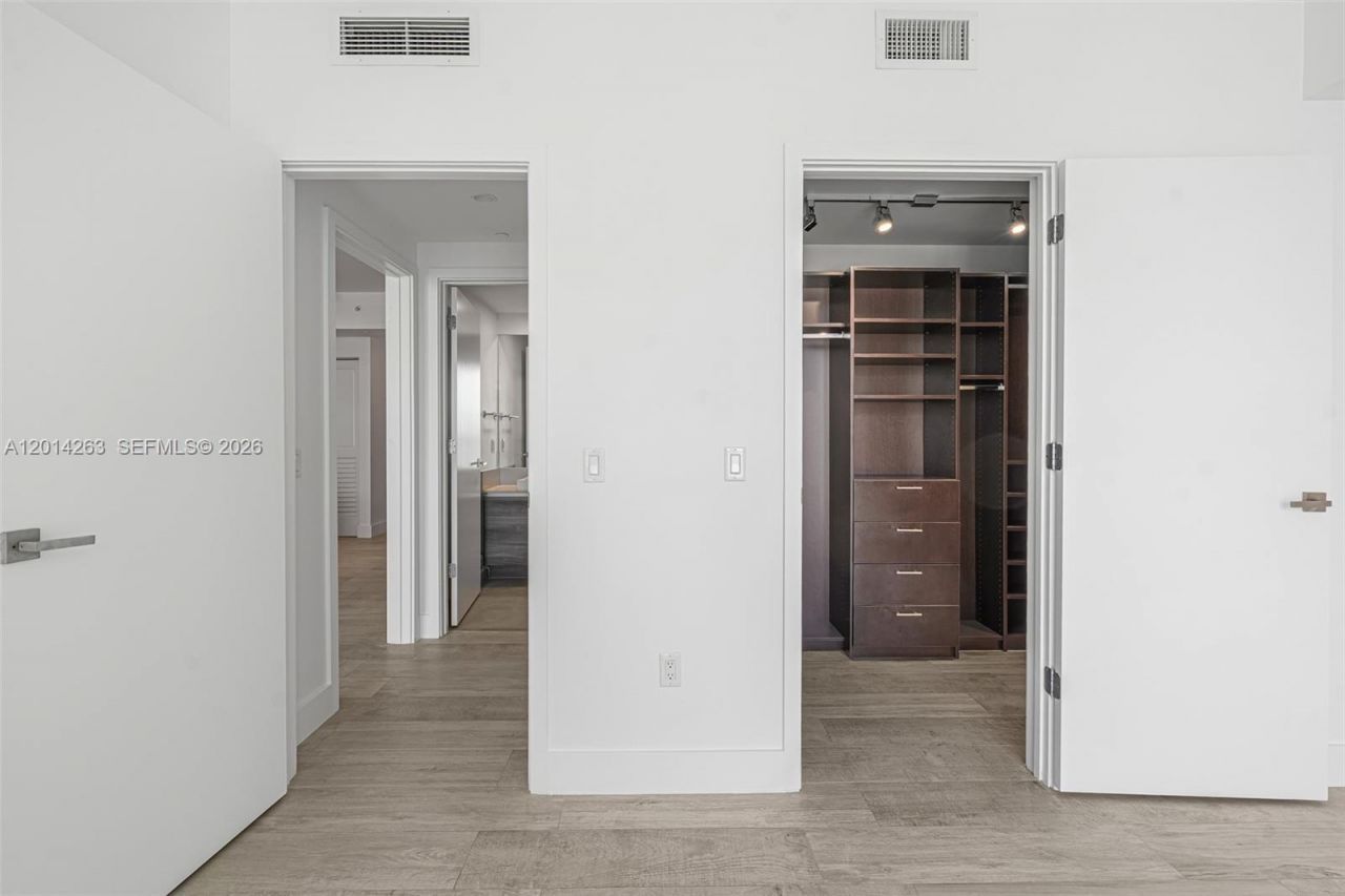 1080 Brickell Ave , Unit 2606, Miami, FL 33131 Photo