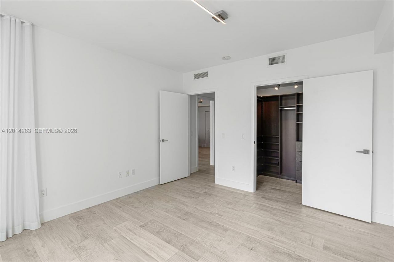 1080 Brickell Ave , Unit 2606, Miami, FL 33131 Photo