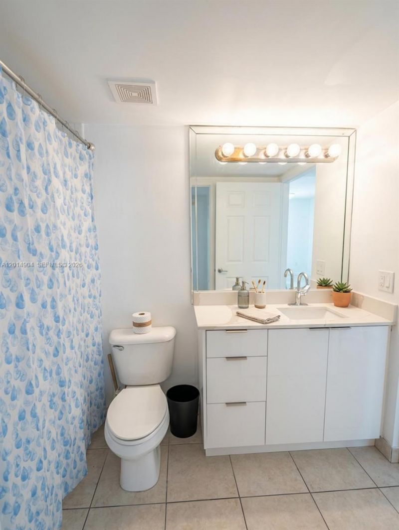 2475 NW 16th St Rd, Unit 404, Miami, FL 33125 Photo