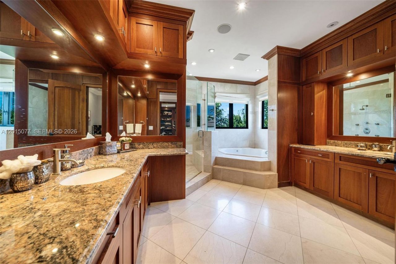 1251 99th St , Bay Harbor Islands, FL 33154 Photo
