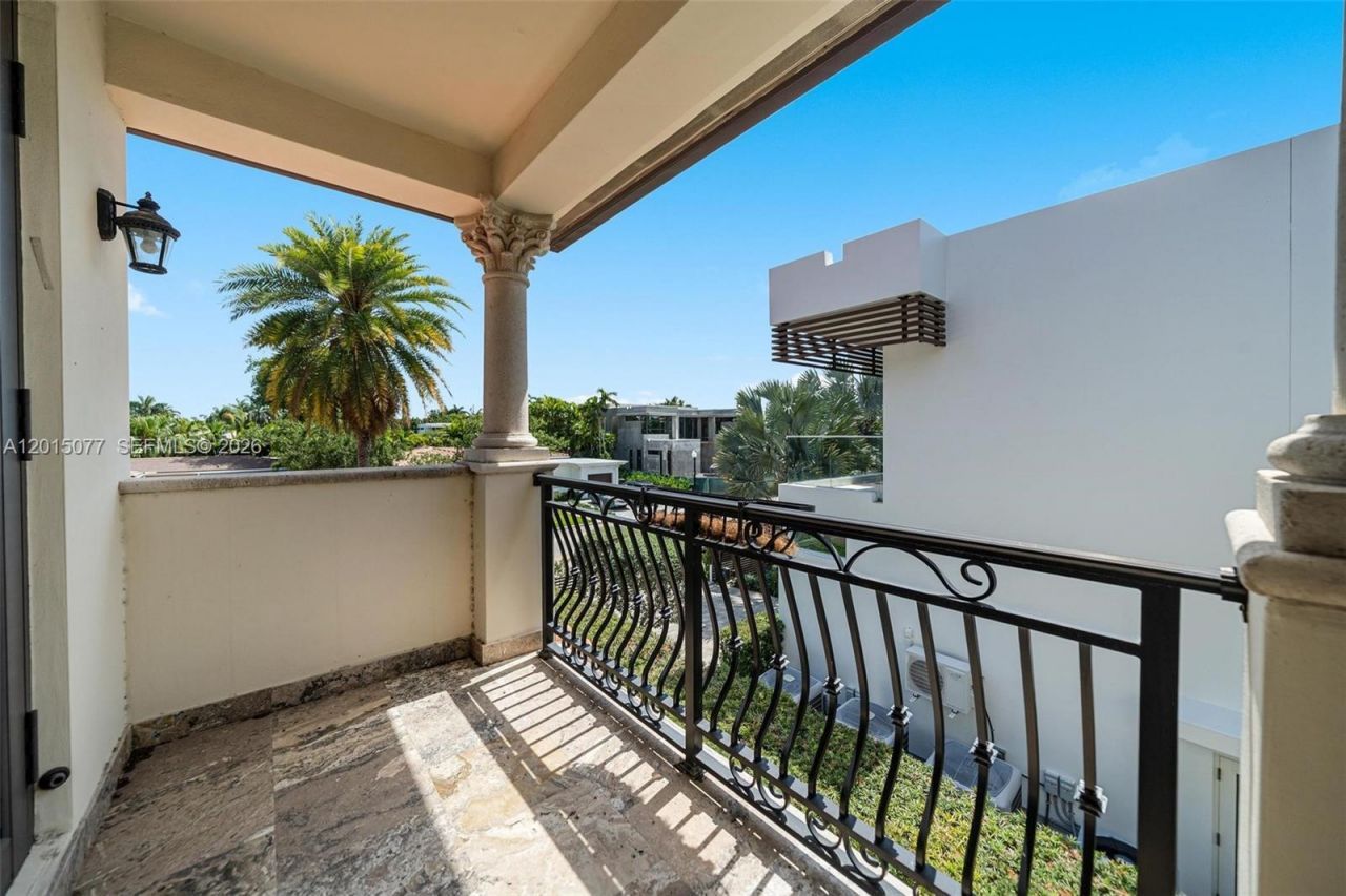1251 99th St , Bay Harbor Islands, FL 33154 Photo