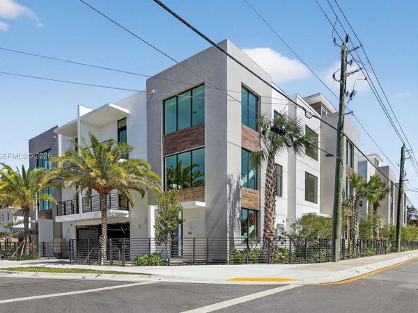 515 NE 61st St , Miami, FL 33137