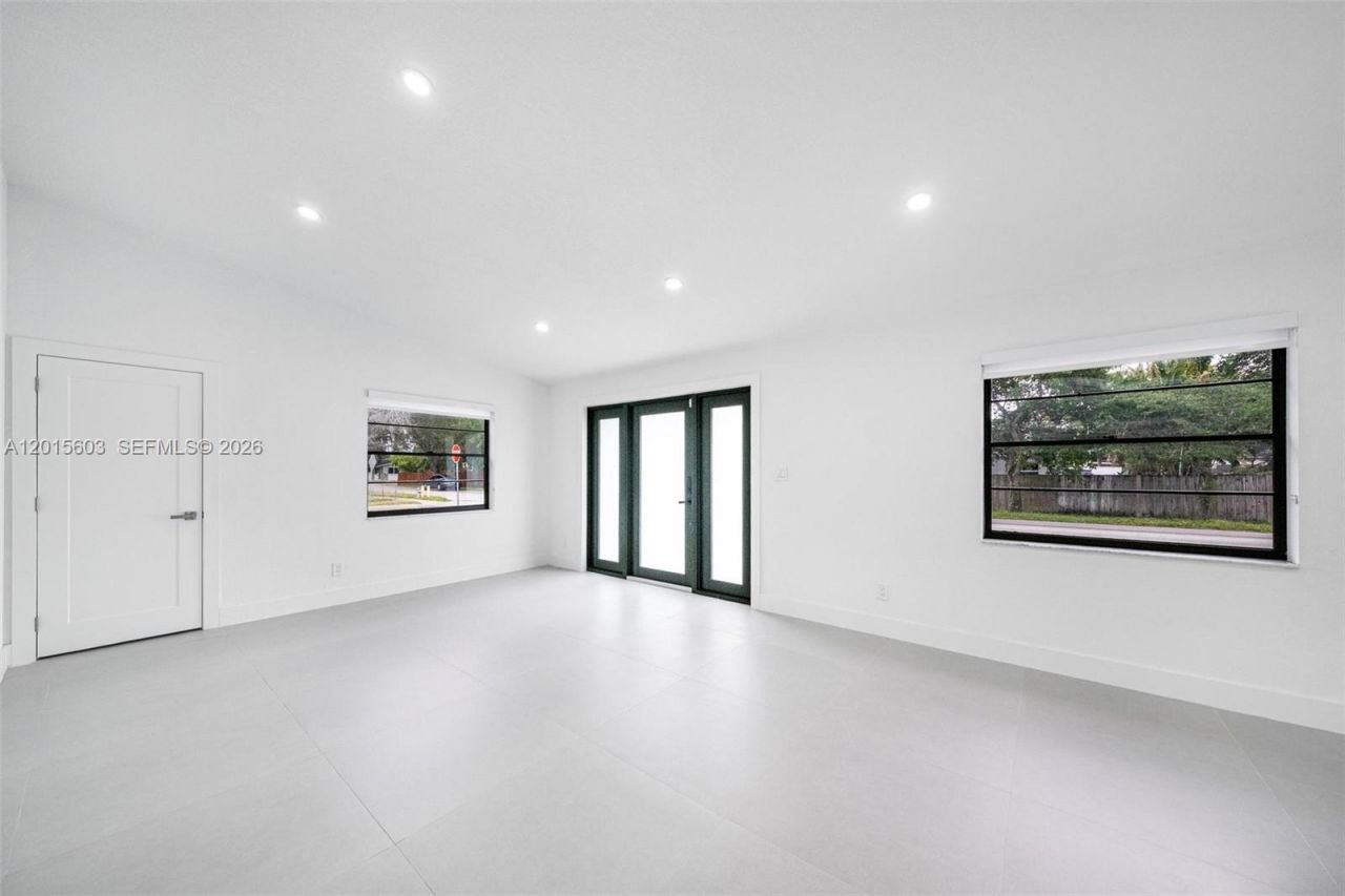 2060 N 26th Ave, Hollywood, FL 33020 Photo