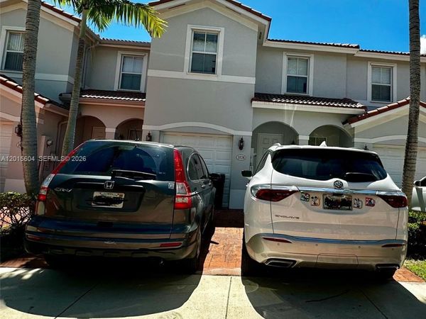 1036 NE 208th St , Unit 1036, Miami, FL 33179