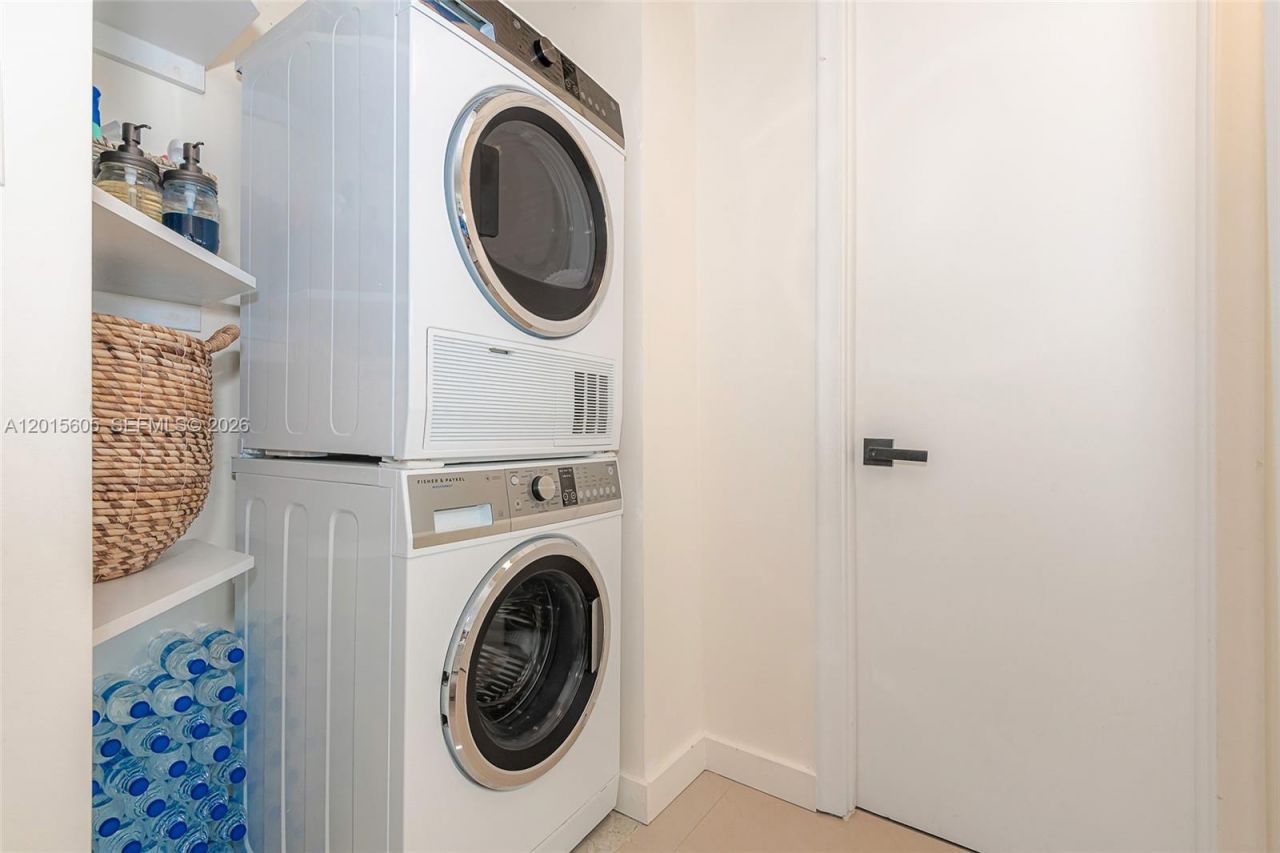 5750 Collins Ave, Unit 3J, Miami Beach, FL 33140 Photo