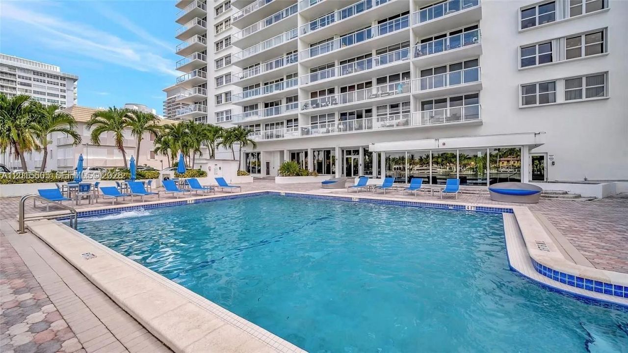 5750 Collins Ave, Unit 3J, Miami Beach, FL 33140 Photo