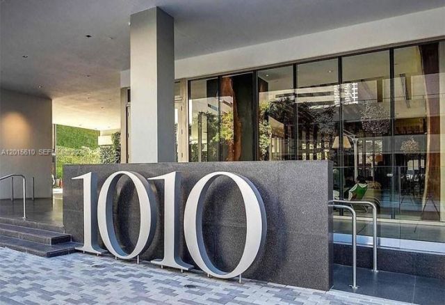1010 Brickell Ave, Unit 2810, Miami, FL 33131 Photo