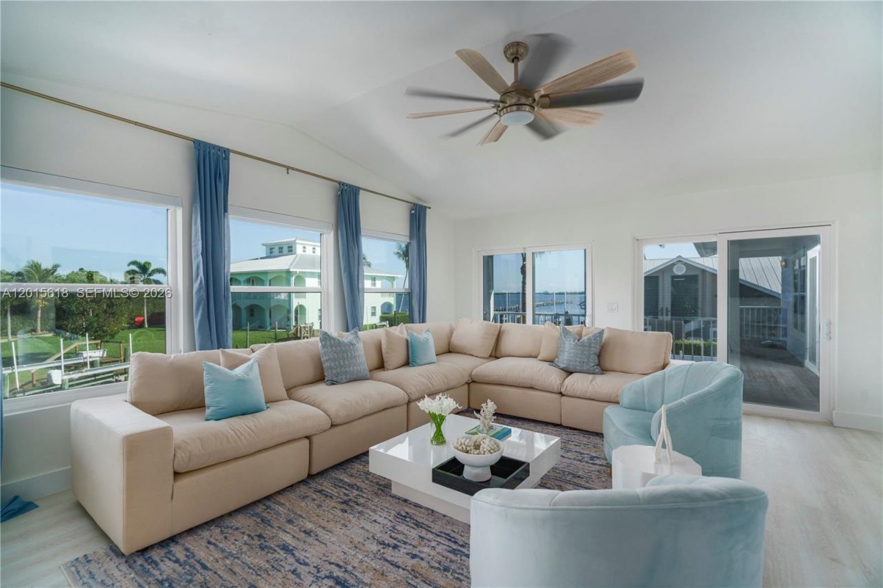 474 Peninsula Dr, Fort Pierce, FL 34946 Photo