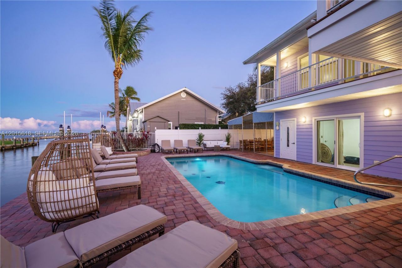 474 Peninsula Dr , Fort Pierce, FL 34946 Photo