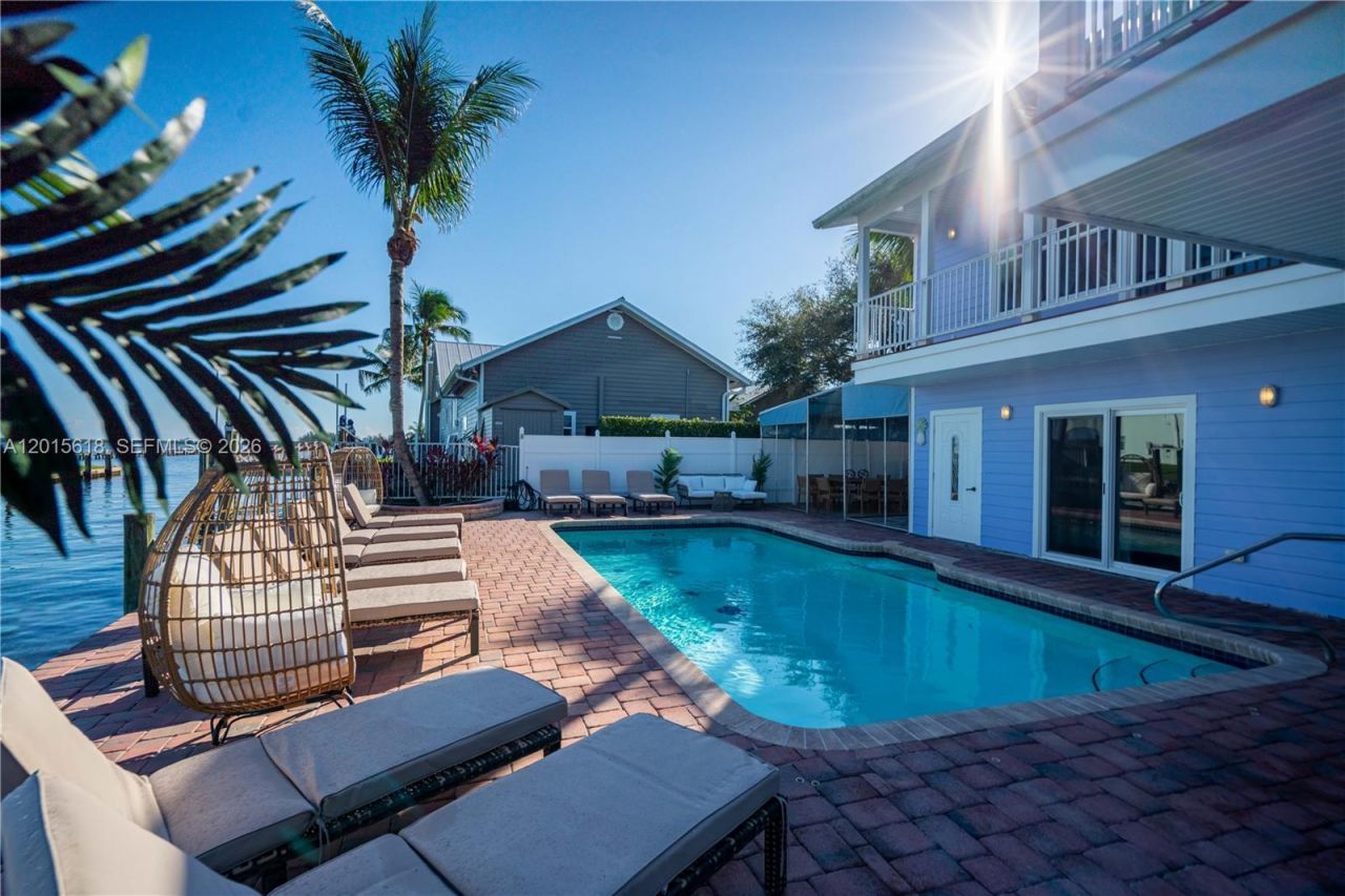 474 Peninsula Dr , Fort Pierce, FL 34946 Photo