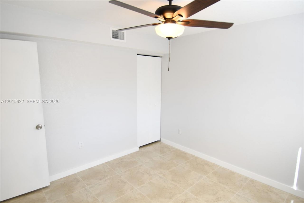 1398 NW 61st St, Unit 4, Miami, FL 33142 Photo