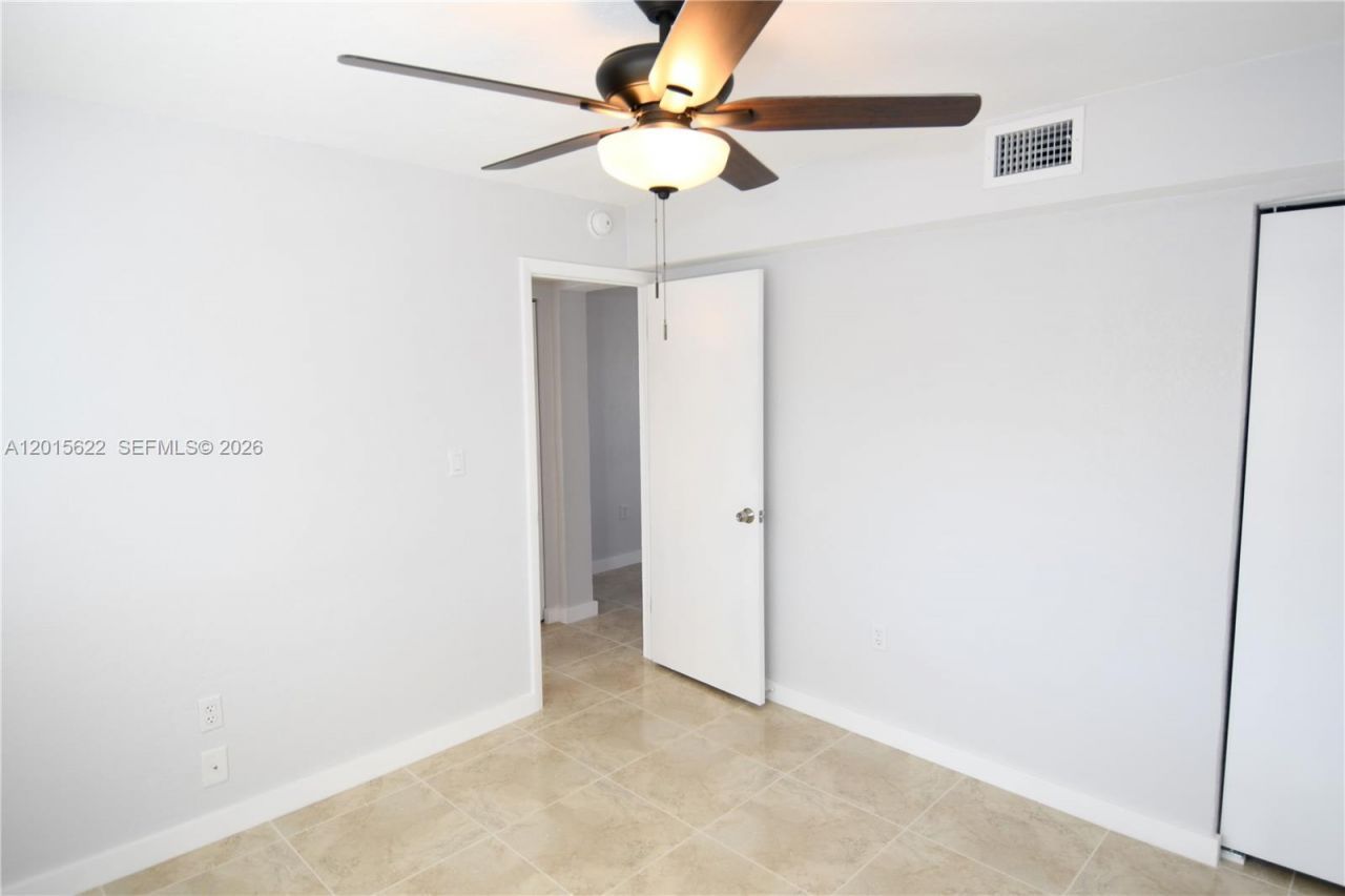 1398 NW 61st St, Unit 4, Miami, FL 33142 Photo