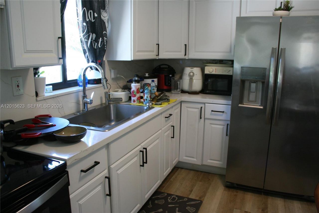 228 Hispanola Rd, Tavernier, FL 33070 Photo