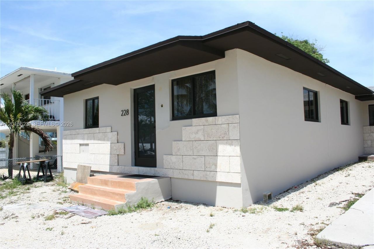 228 Hispanola Rd, Tavernier, FL 33070 Photo