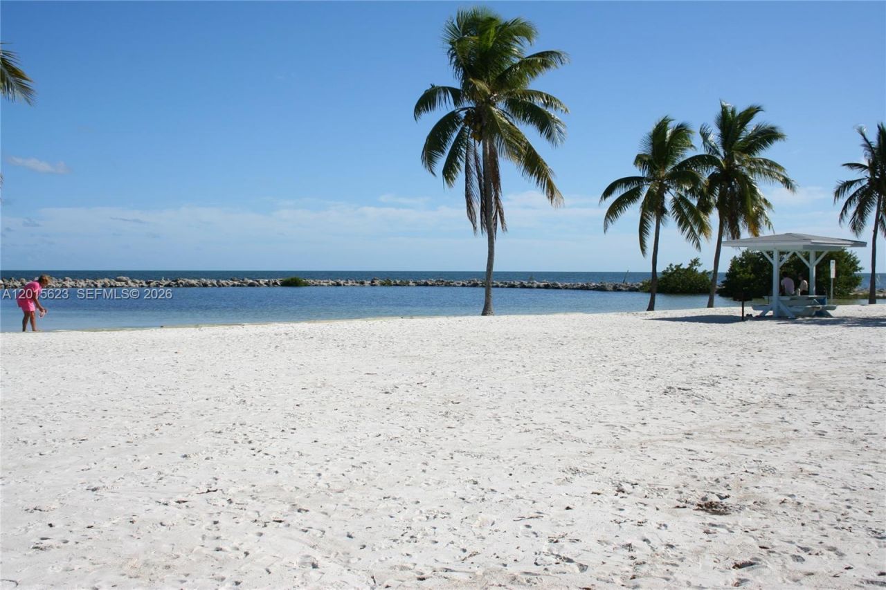 228 Hispanola Rd, Tavernier, FL 33070 Photo