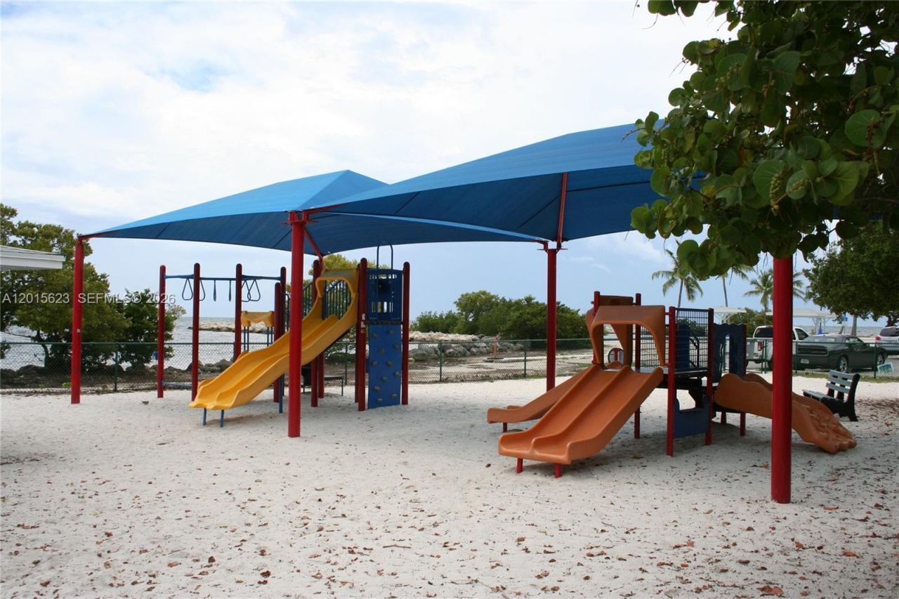 228 Hispanola Rd, Tavernier, FL 33070 Photo