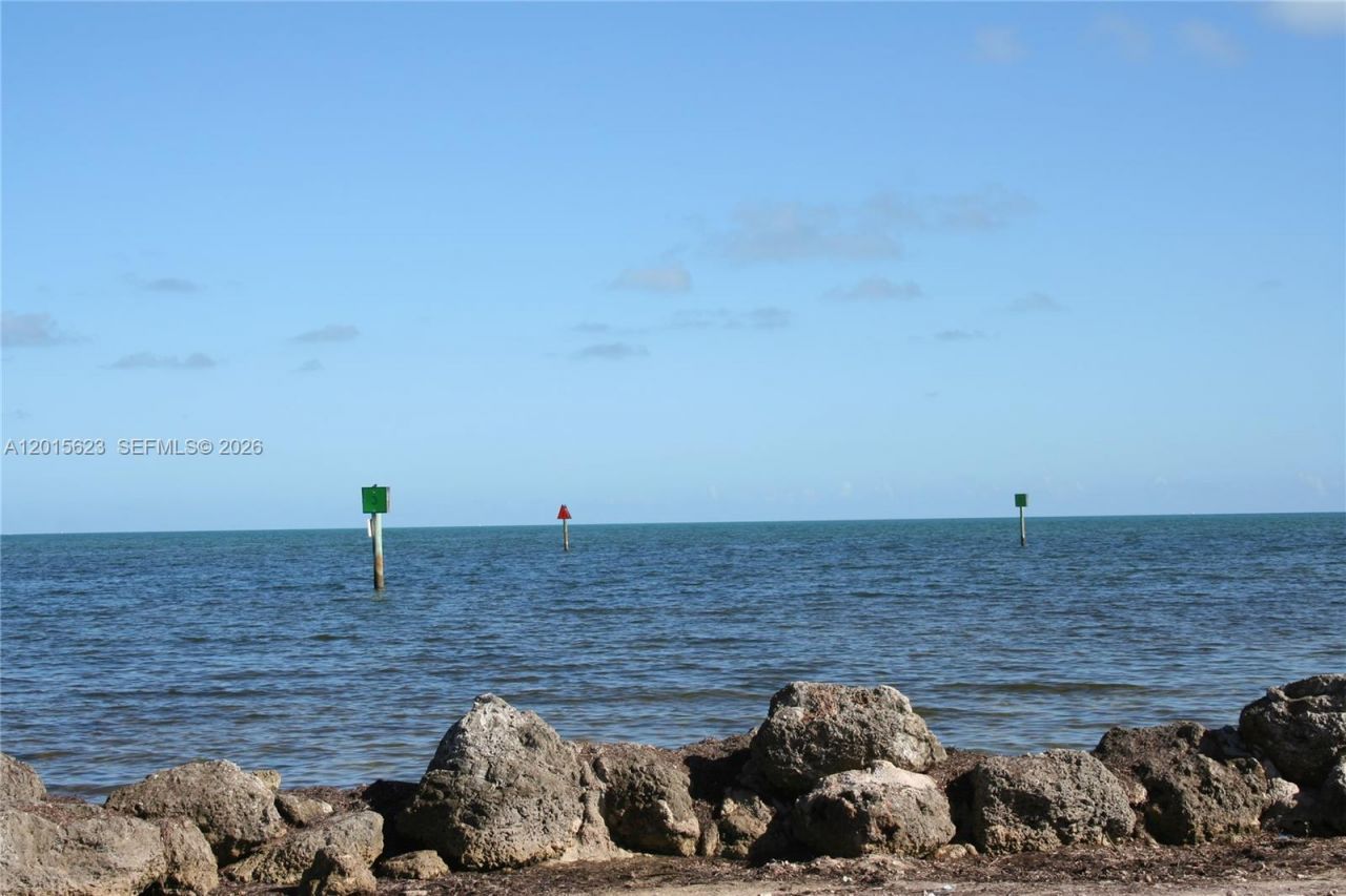 228 Hispanola Rd, Tavernier, FL 33070 Photo