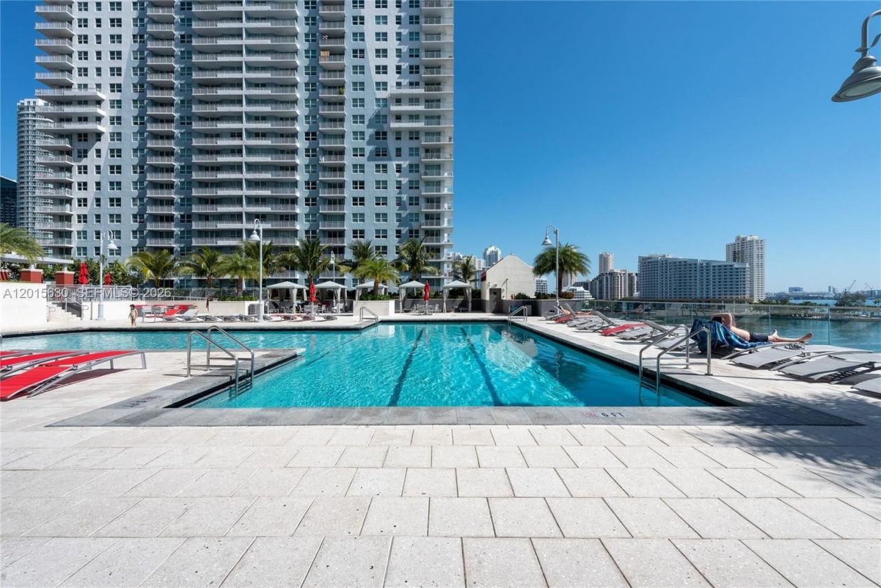 1155 Brickell Bay Dr , Unit 1602, Miami, FL 33131 Photo