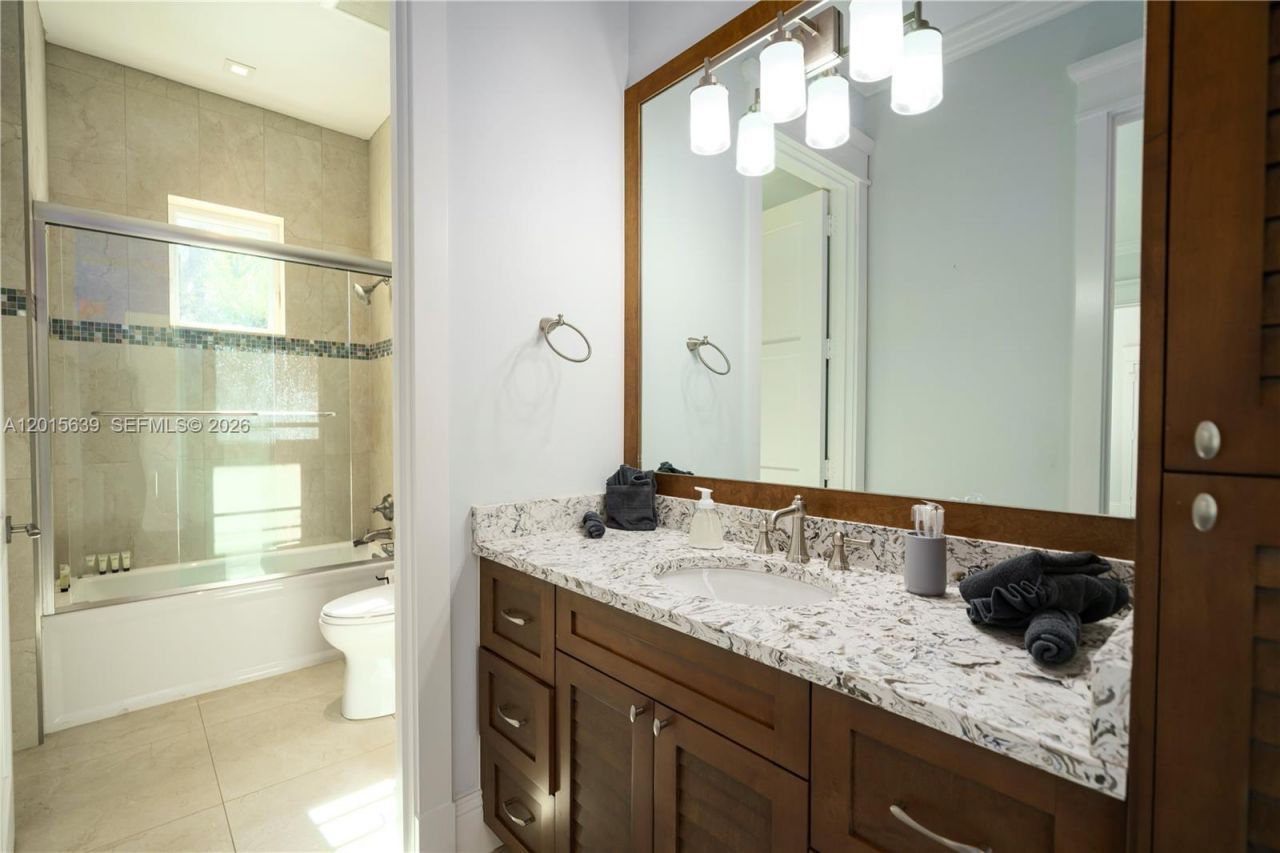 545 SW Indianola St , Stuart, FL 34994 Photo