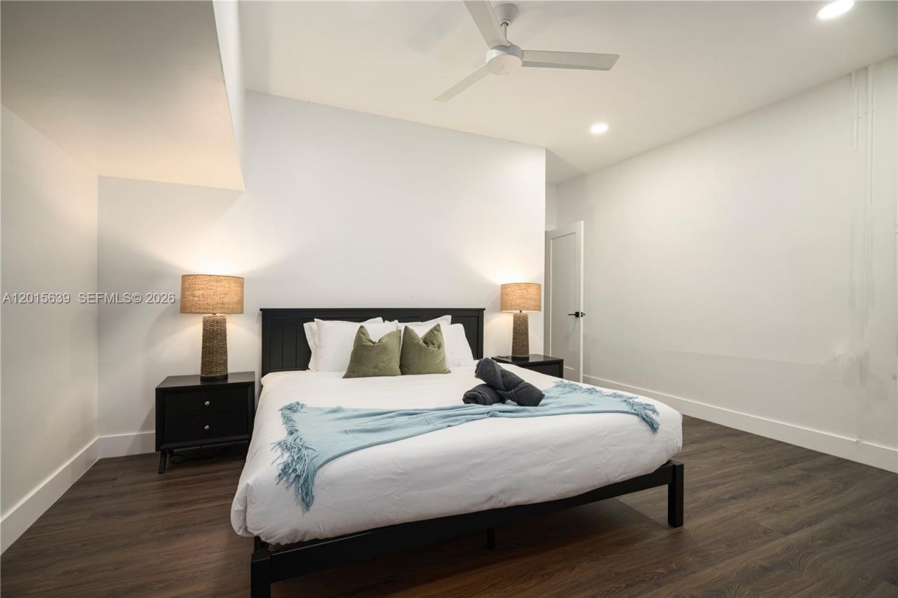 545 SW Indianola St , Stuart, FL 34994 Photo